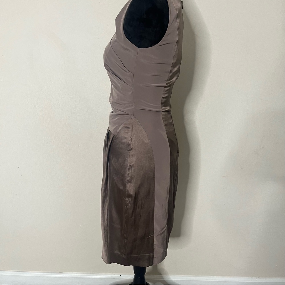 2 B Rych Women’s Taupe Sleeveless Knee Length Silk Cocktail Dress Sz XS - Picture 2 of 14
